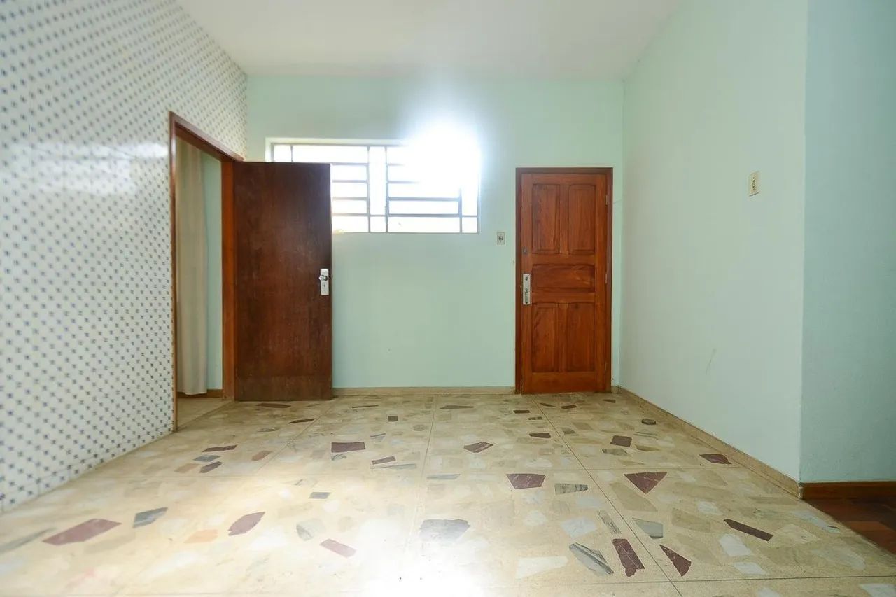 Casa à Venda - Colégio Batista, 5 Quartos, 280 m2 - Foto 5