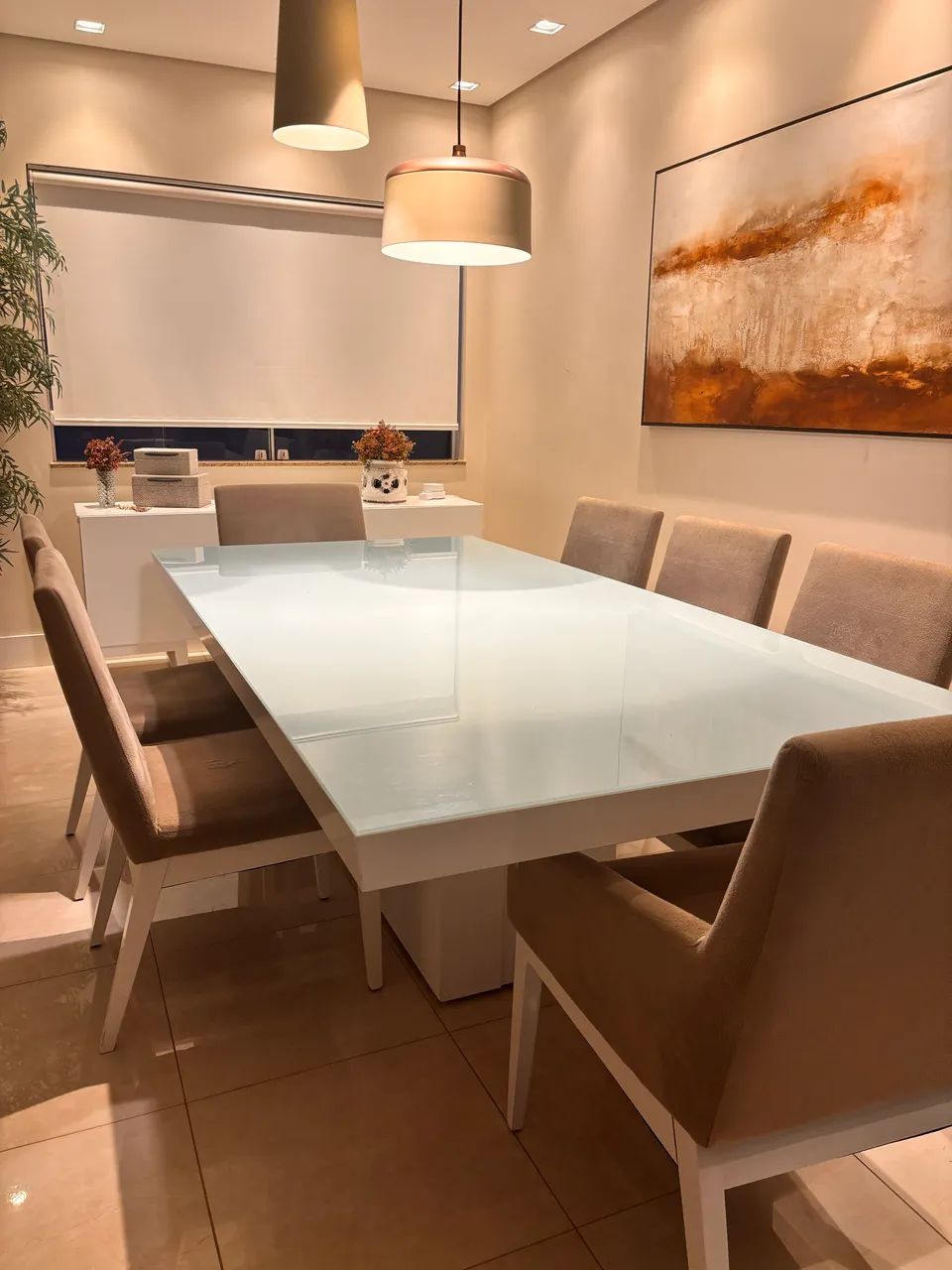 Mesa de jantar com 6 cadeiras e 2 poltronas - Foto 3