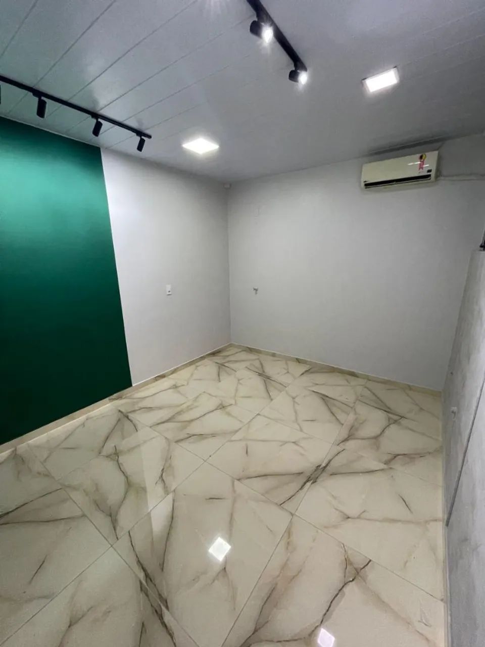 Alugo Sala Comercial - Aleixo  - Foto 3