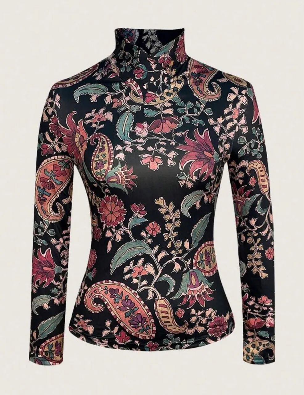 blusa manga comprida preta estampada gola alta - Foto 3