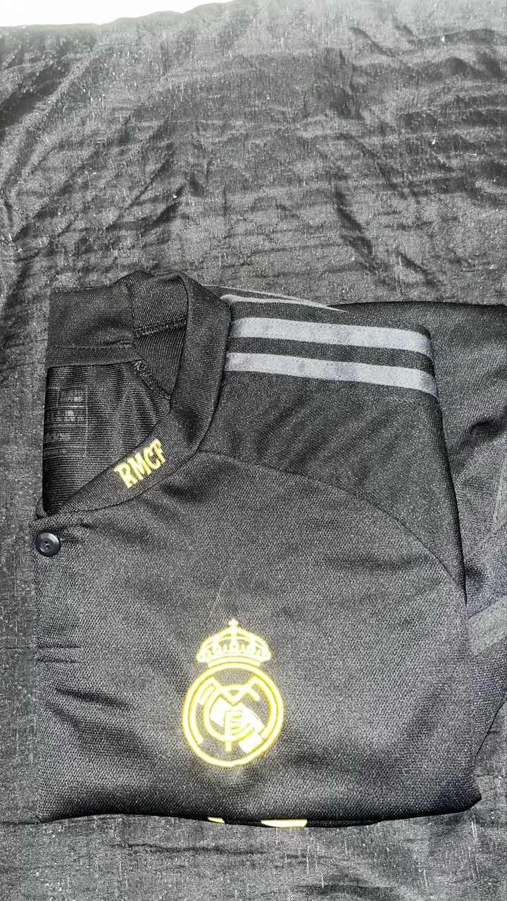 Camisa Real Madrid 1.1. - Foto 3