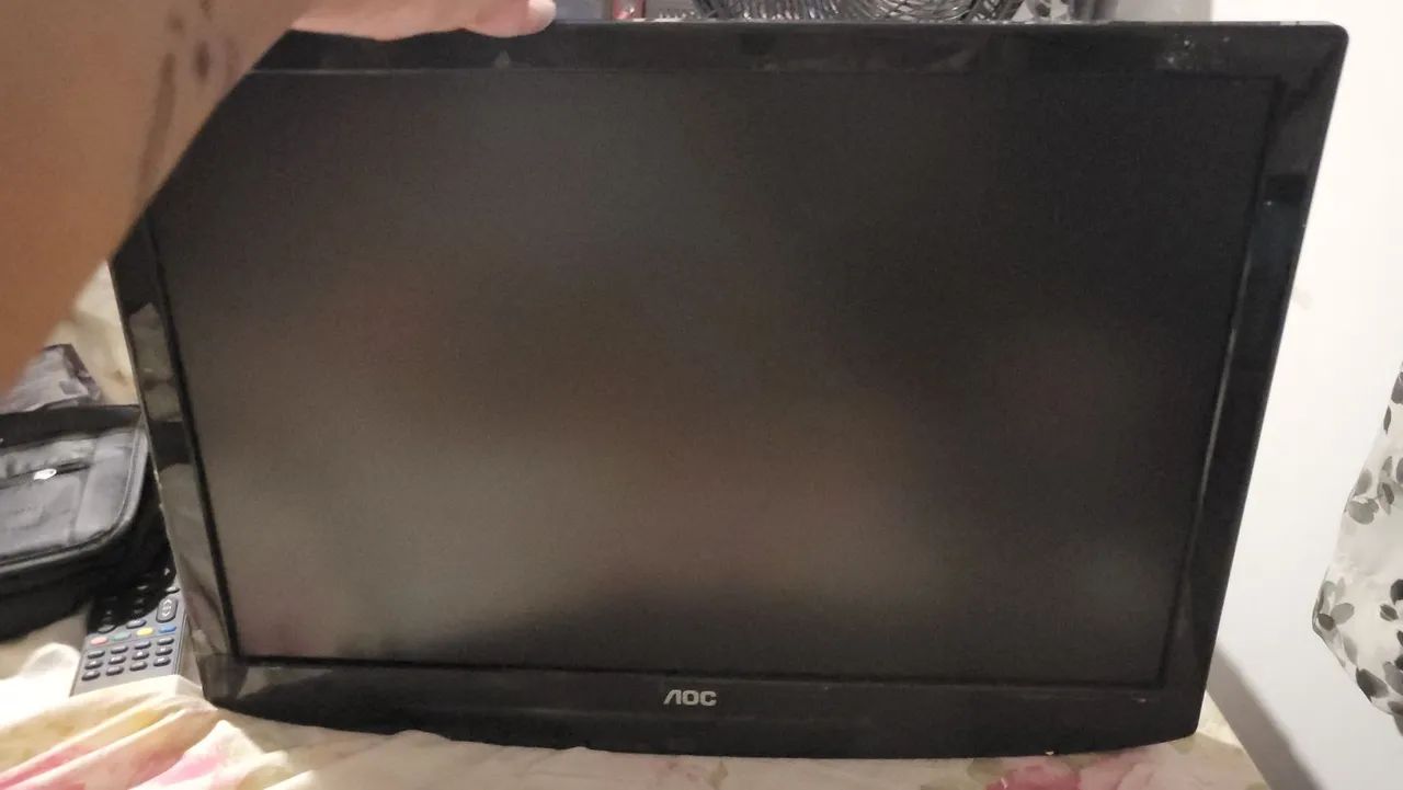 TV 22 POLEGADAS AOC PERFEITO ESTADO