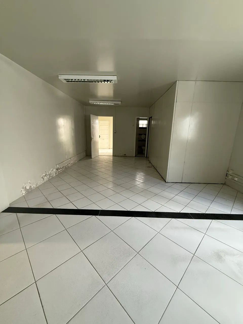 Prédio Escola Escritório Administrativo Cursos Contabilidade  - Foto 5