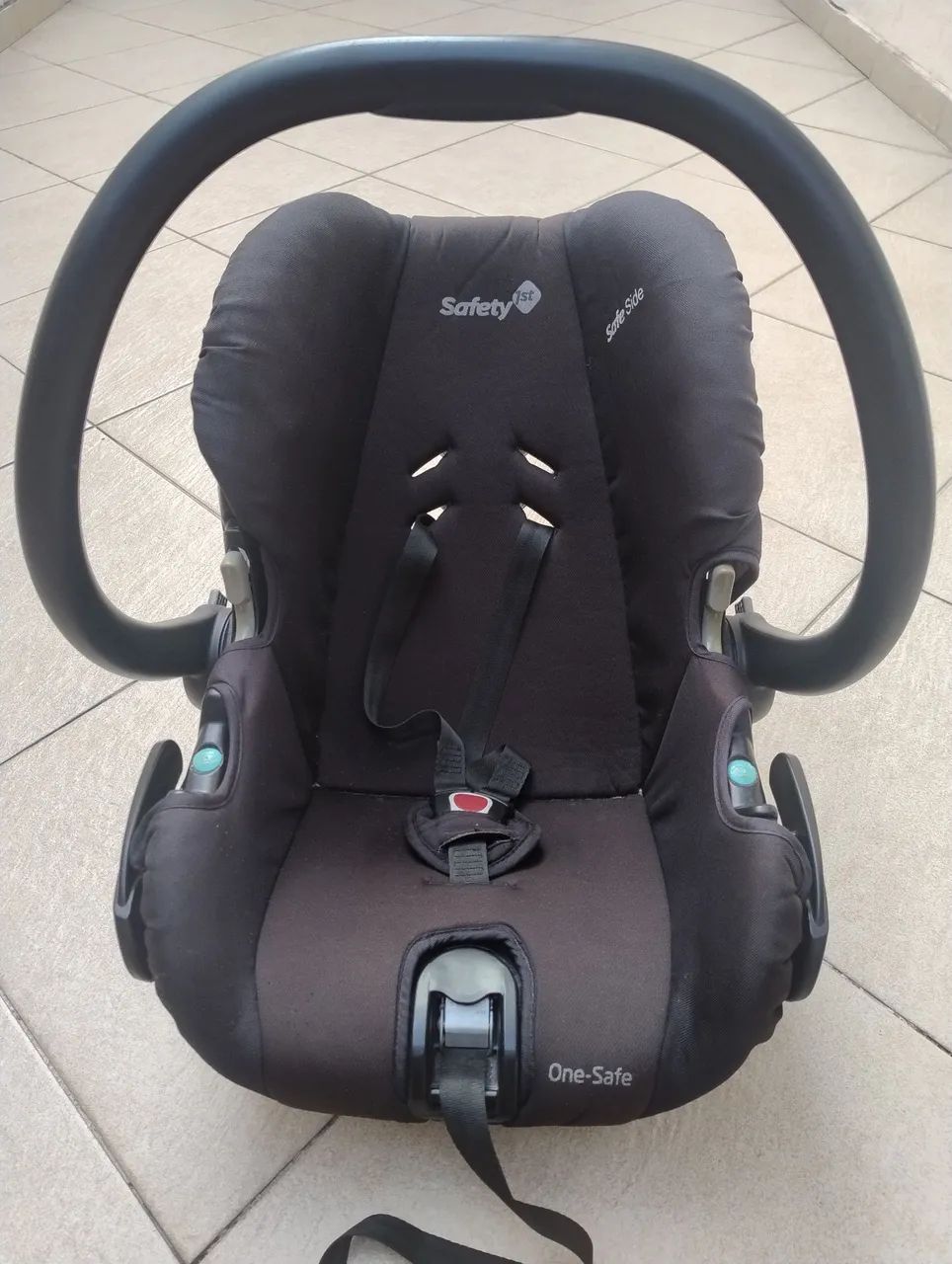 Carrinho Moisés com bebê conforto Safety - Foto 4