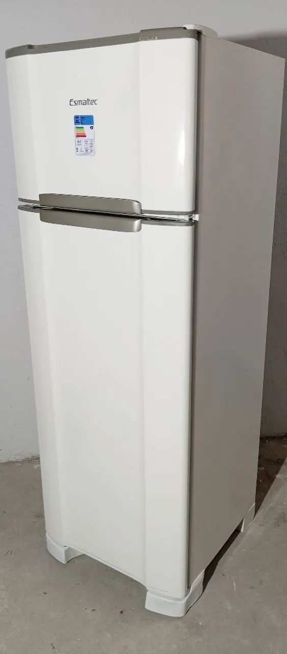 Geladeira Esmaltec duplex gelo seco top funcionando perfeitamente bem, ENTREGA GRÁTIS!!! - Foto 2