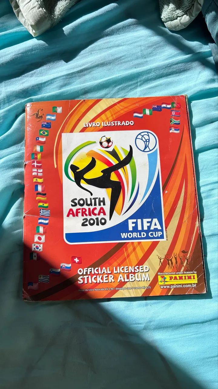 Álbum de figurinhas copa do mundo 2006 e 2010 completos