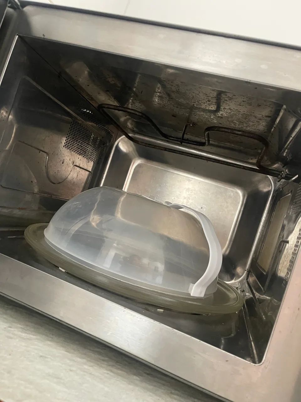 Microondas grill Electrolux 31 litros - Foto 3