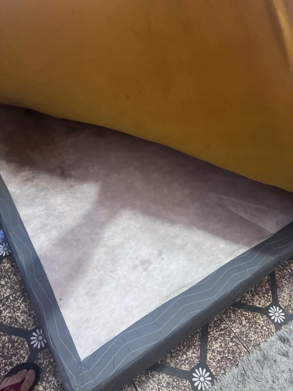 Cama box casal com colchão e cabeceira conjugada e dois criados  - Foto 2