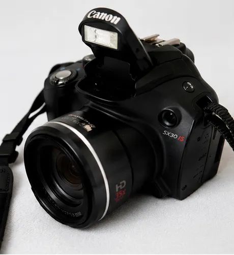 Camera Canon SX30 - Foto 2