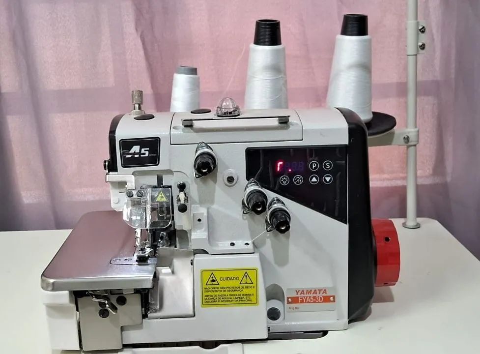 Máquina de costura 