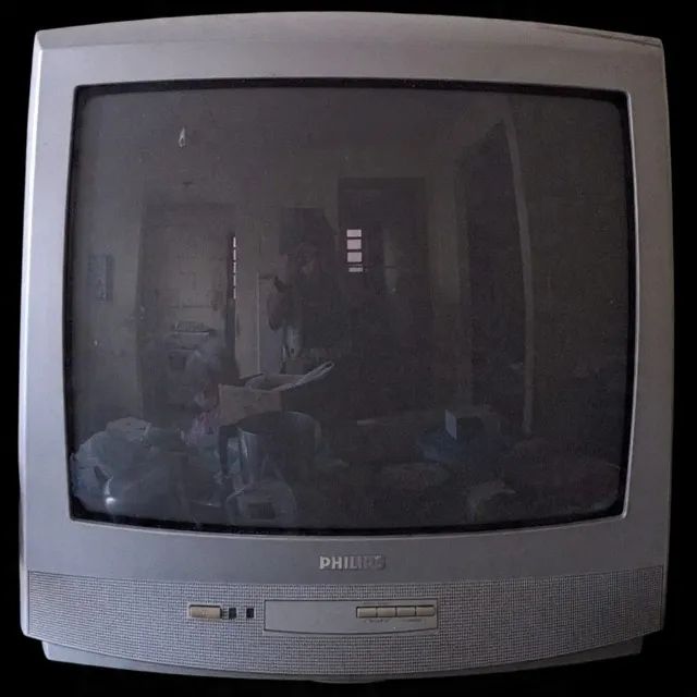 TV de Tubo (CRT) Philips 20 polegadas + Controle Remoto Original - Ideal para Games