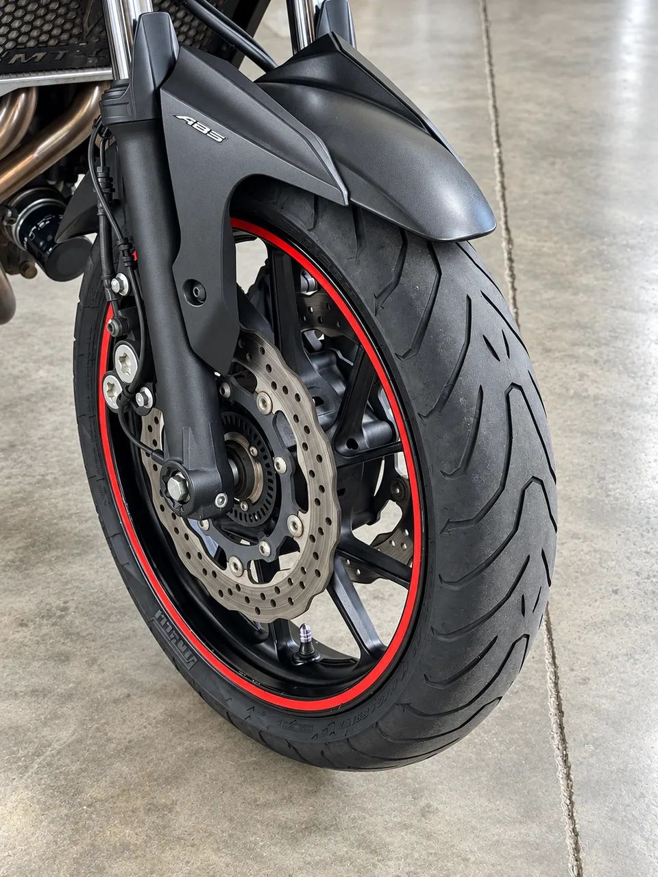 Yamaha MT-07 700 cc  - Foto 2
