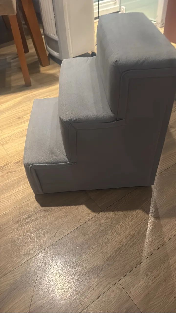 Vendo escada para pets