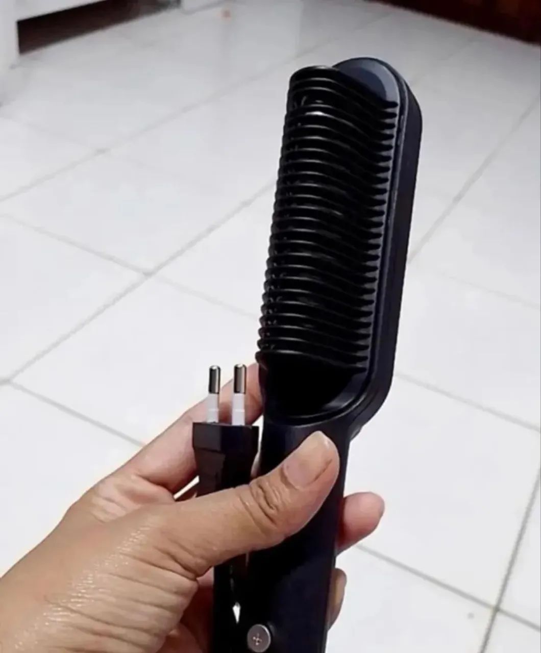 Escova alisadora 3 em 1 - NOVA - PAGUE SÓ NA ENTREGA - Foto 2