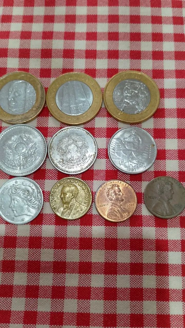 Moedas diversas