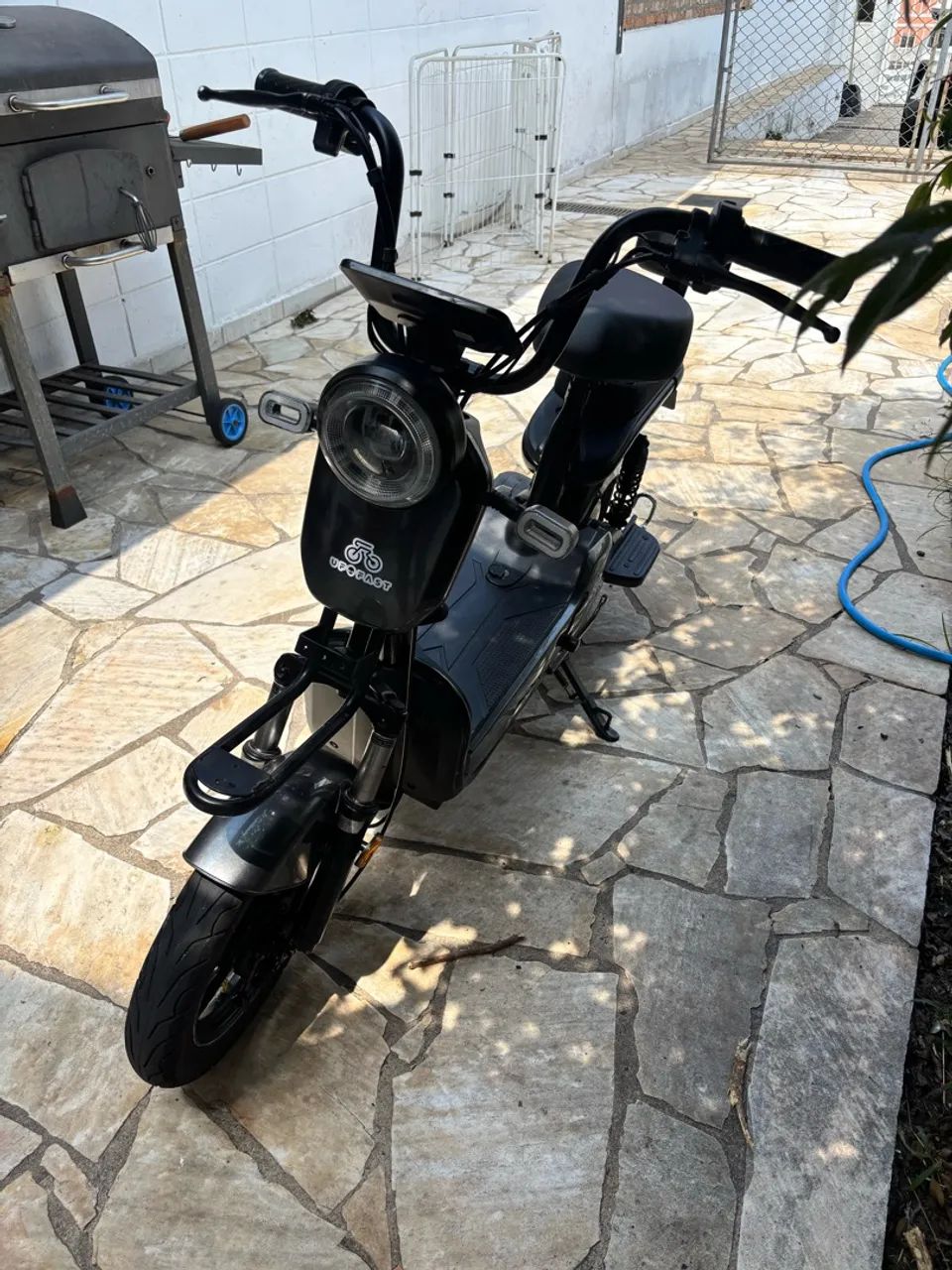 Moto elétrica UFOFAST