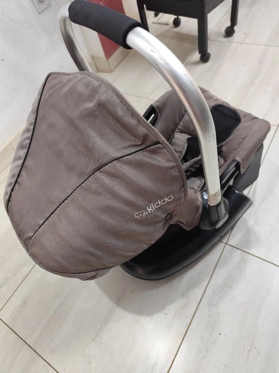 Bebê Conforto Kiddo Caracol + Base Veicular (Completo e Conservado)