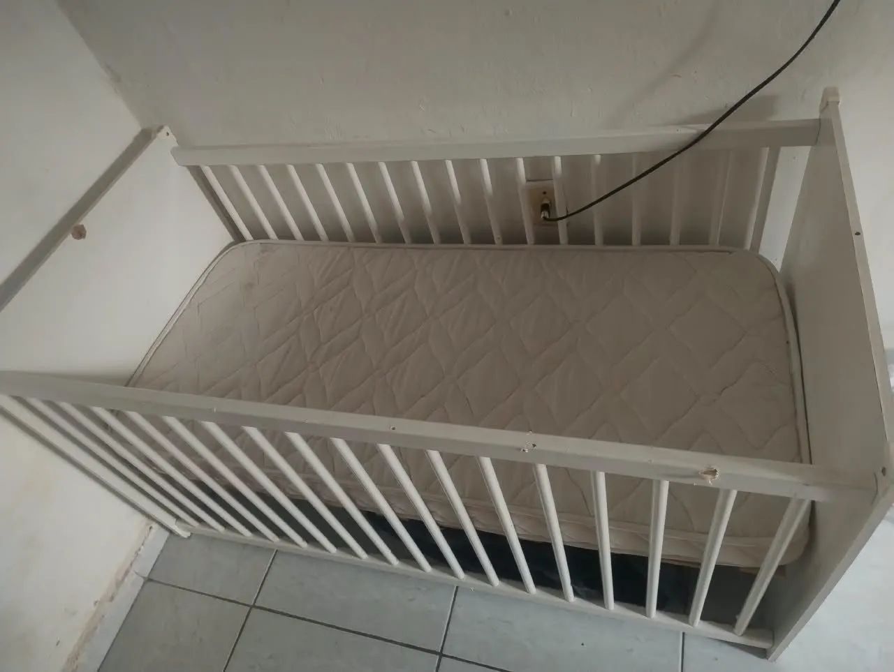 Berço com colchão e varão para mosqueteiro. - Foto 3