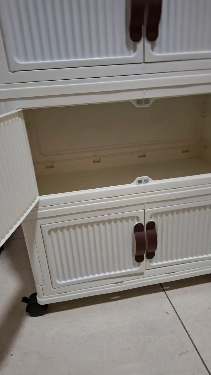 Estante Plastico com rodas 4 prateleiras e porta com ímã - Foto 3