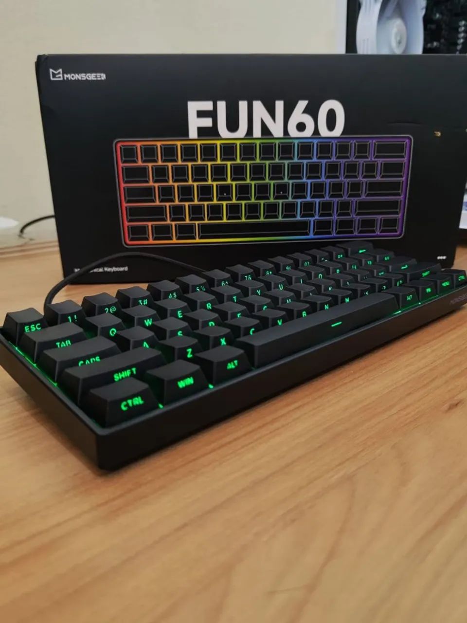 Teclado Fun 60 PRO Magnético 8K Hz ARGB (Novo) - Periféricos e