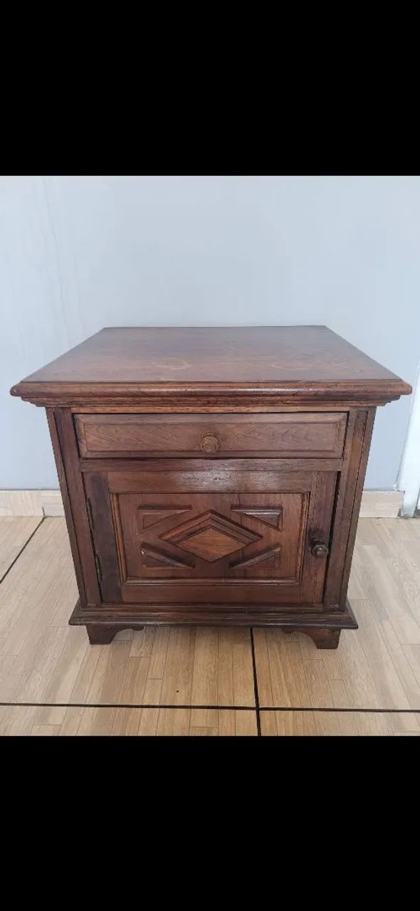 Mesa de cabeceira Madeira