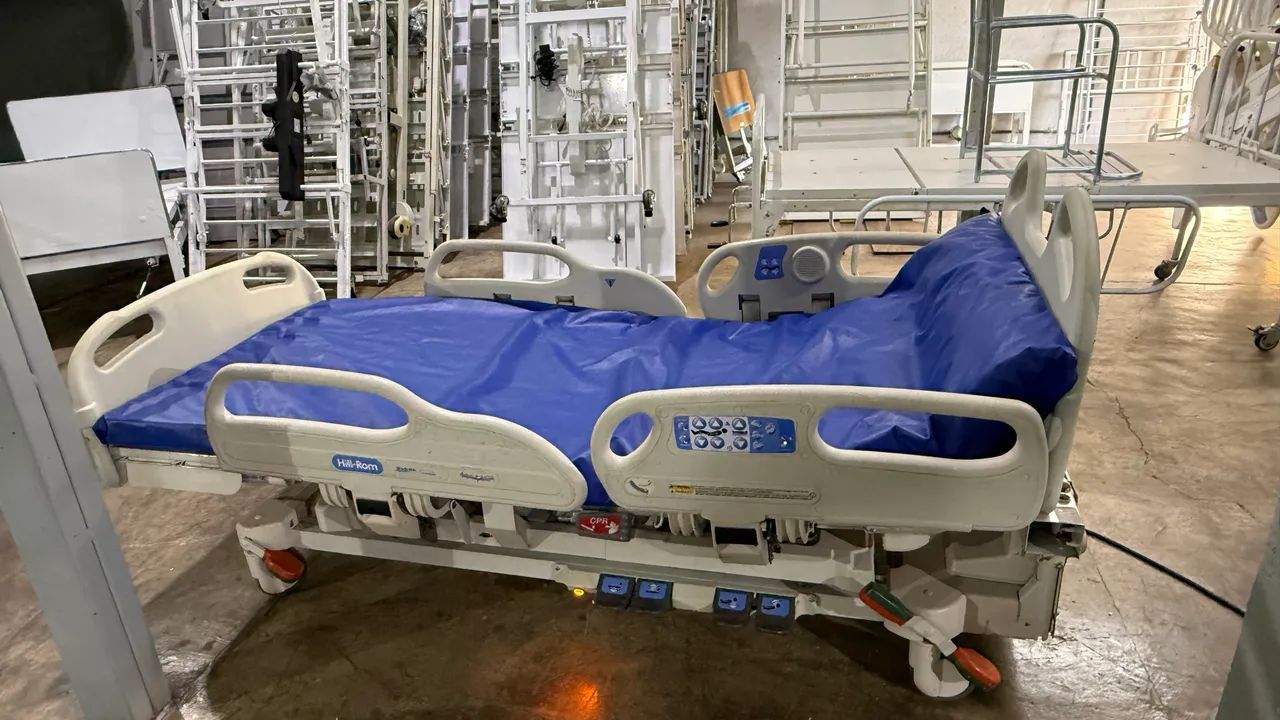 Cama hospitalar motorizada Hill Rom