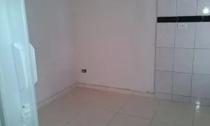 VENDO CASA COM 02 QUARTOS - Foto 2