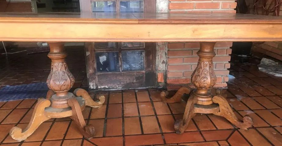 Mesa de jantar de madeira maciça  - Foto 5
