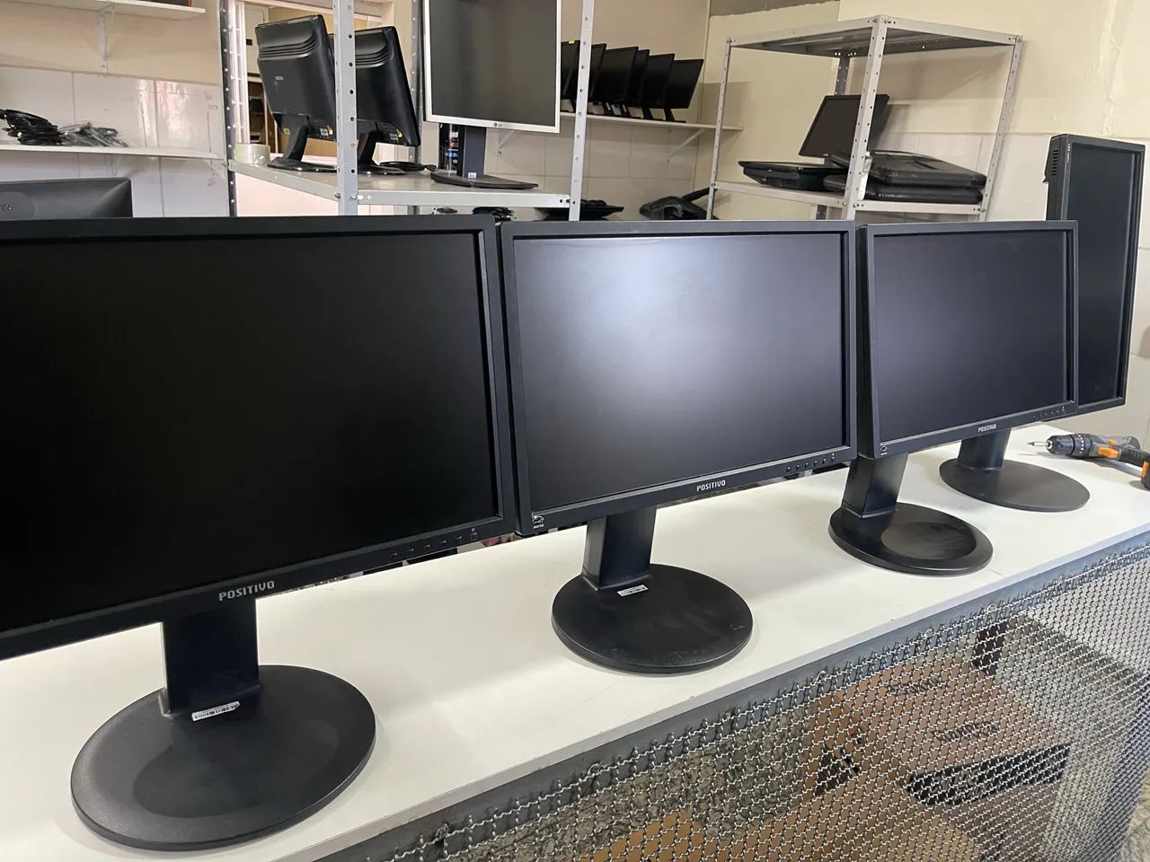 Monitores 20 polegadas 
