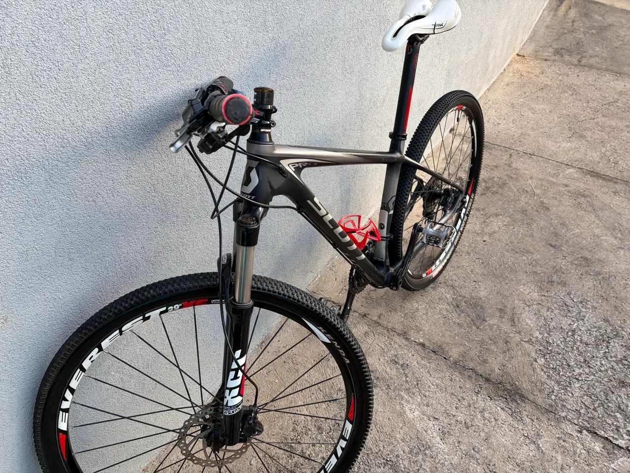 BICICLETA SCOTT SCALE PRO CARBON ARO 29 - SHIMANO DEORE / XT / SLX - Foto 2