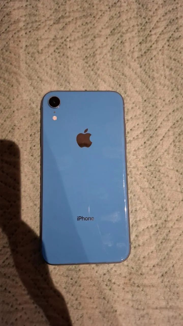 Vendo ou troco IPhone XR 
