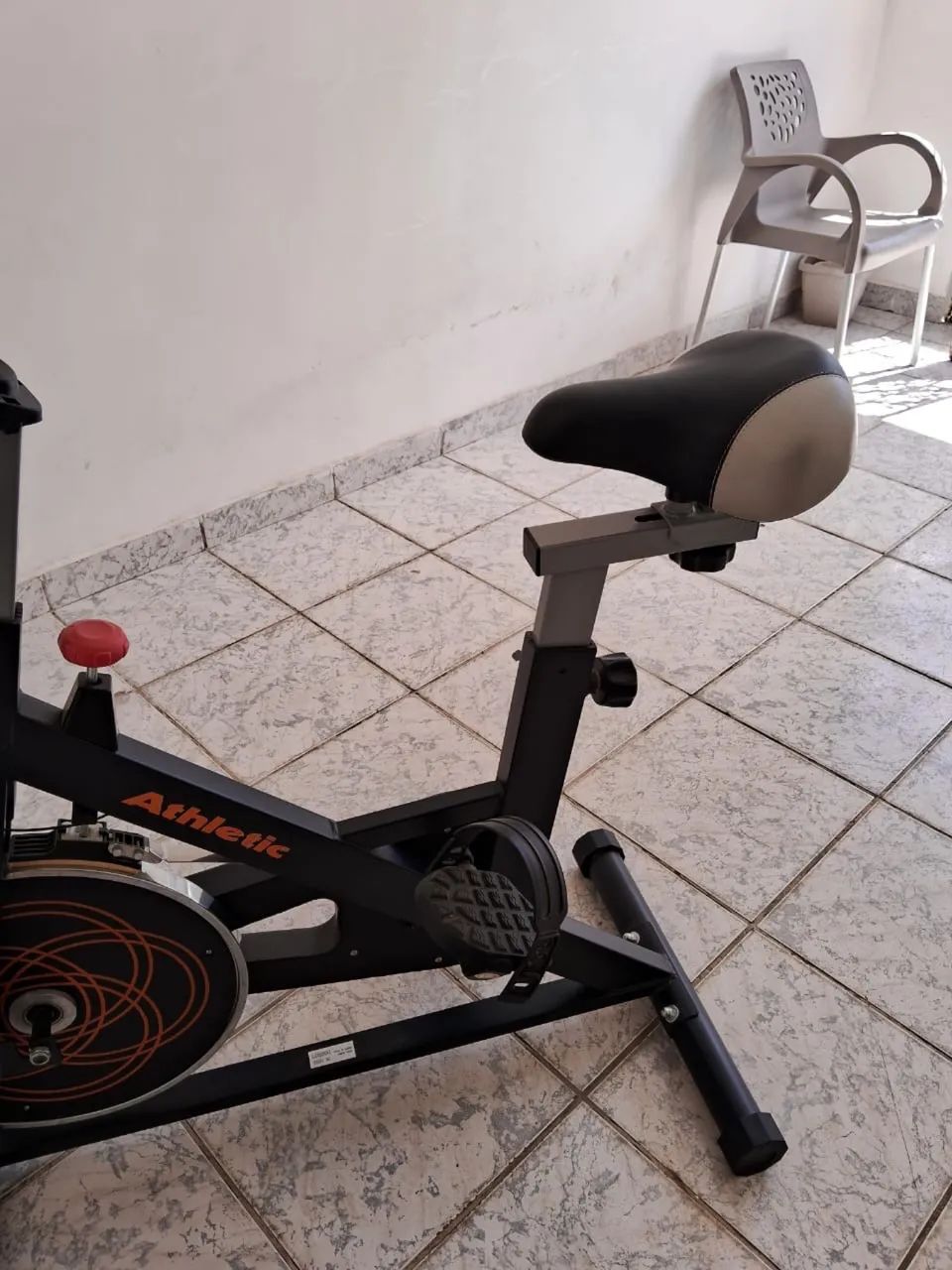 Bicicleta Ergométrica de Academia  - Foto 4