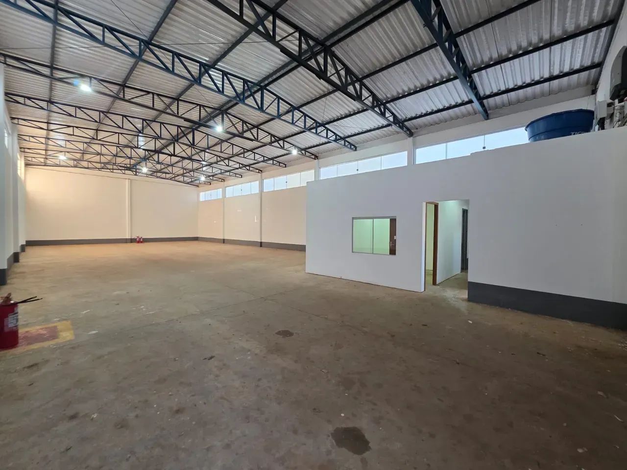 Galpão/Depósito - 330 m² - Plano Diretor Norte - Foto 3