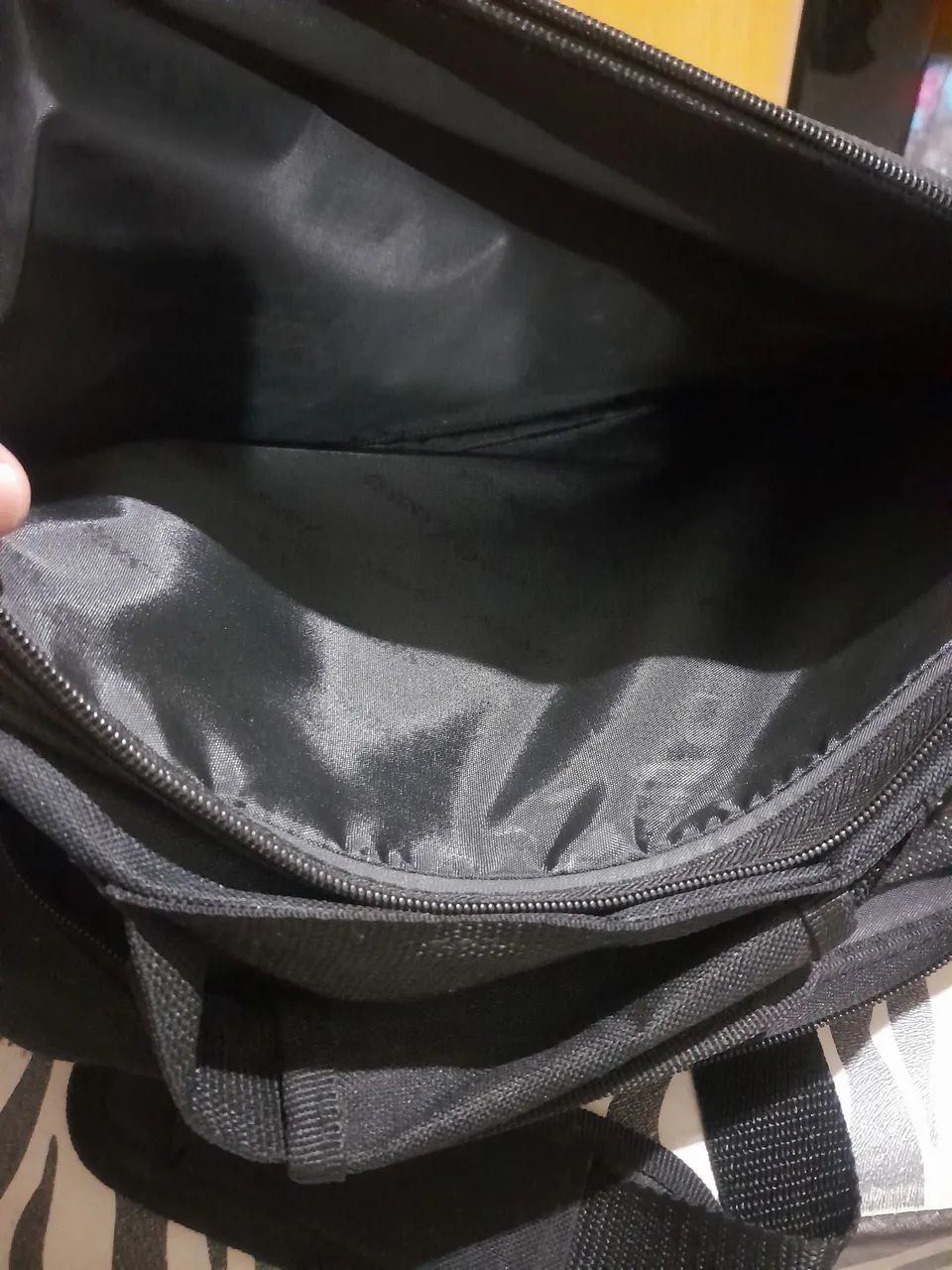 Bolsa Pasta Executiva Transversal Yin's - Excelente Estado - Foto 3