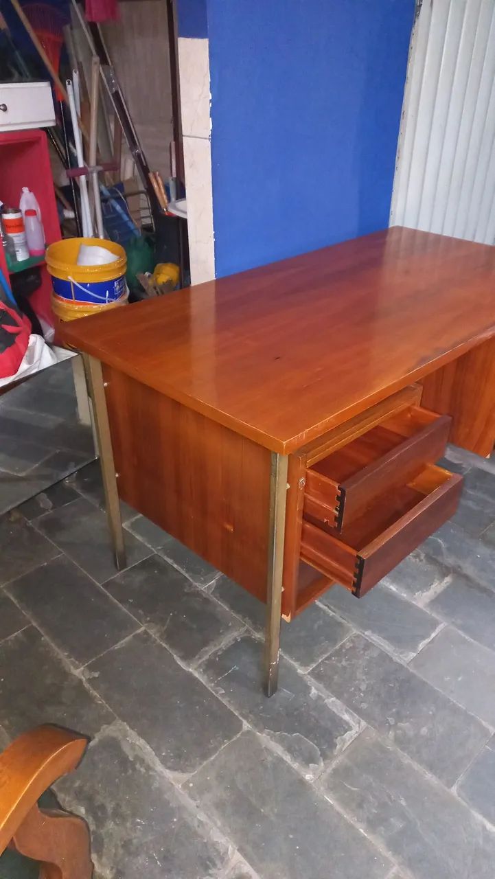 Mesa madeira e pé de aço  - Foto 5