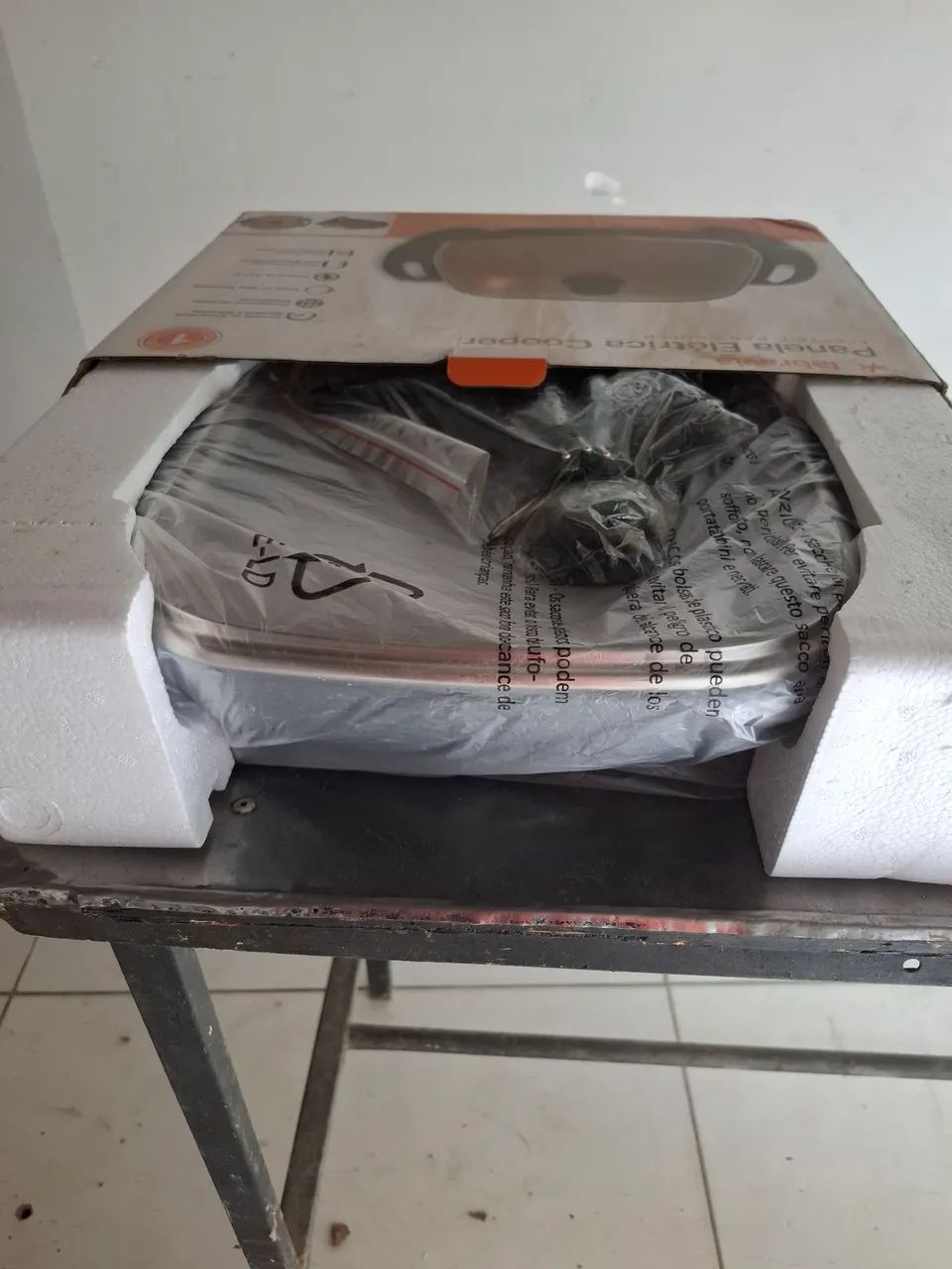 Vendo panela eletrica ,nova na caixa prá desapegar  - Foto 2
