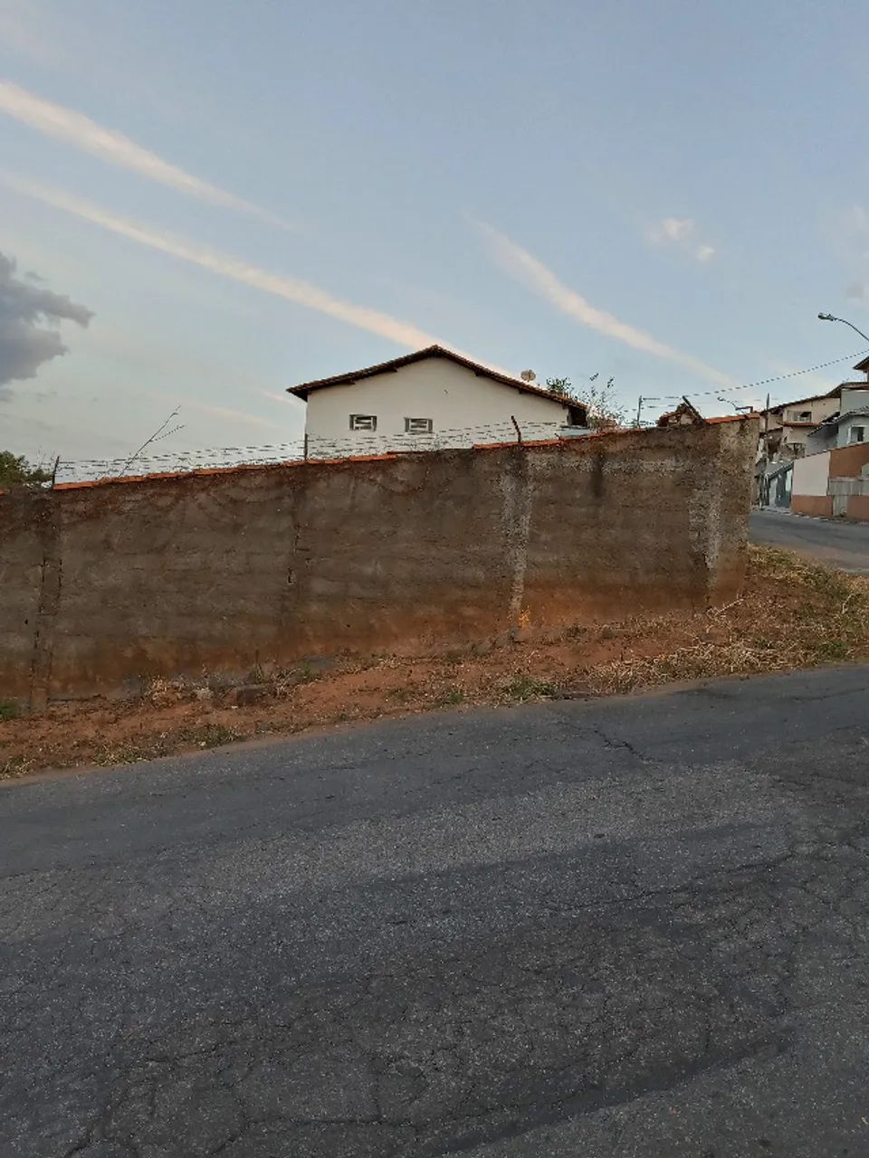 Terreno 290m2 murado