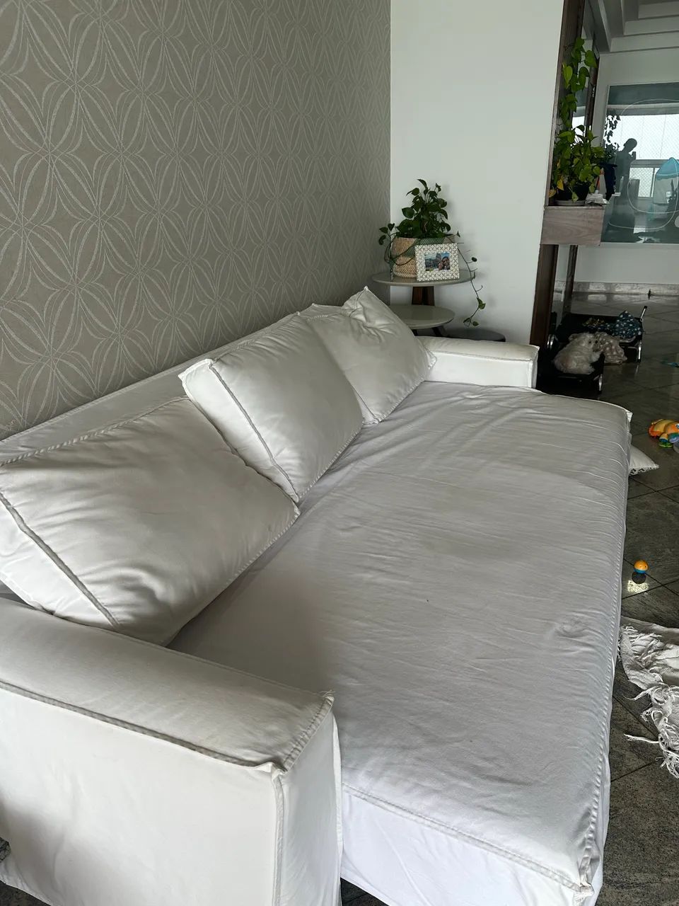 Vendo Sofá Retrátil 4 lugares - Foto 3
