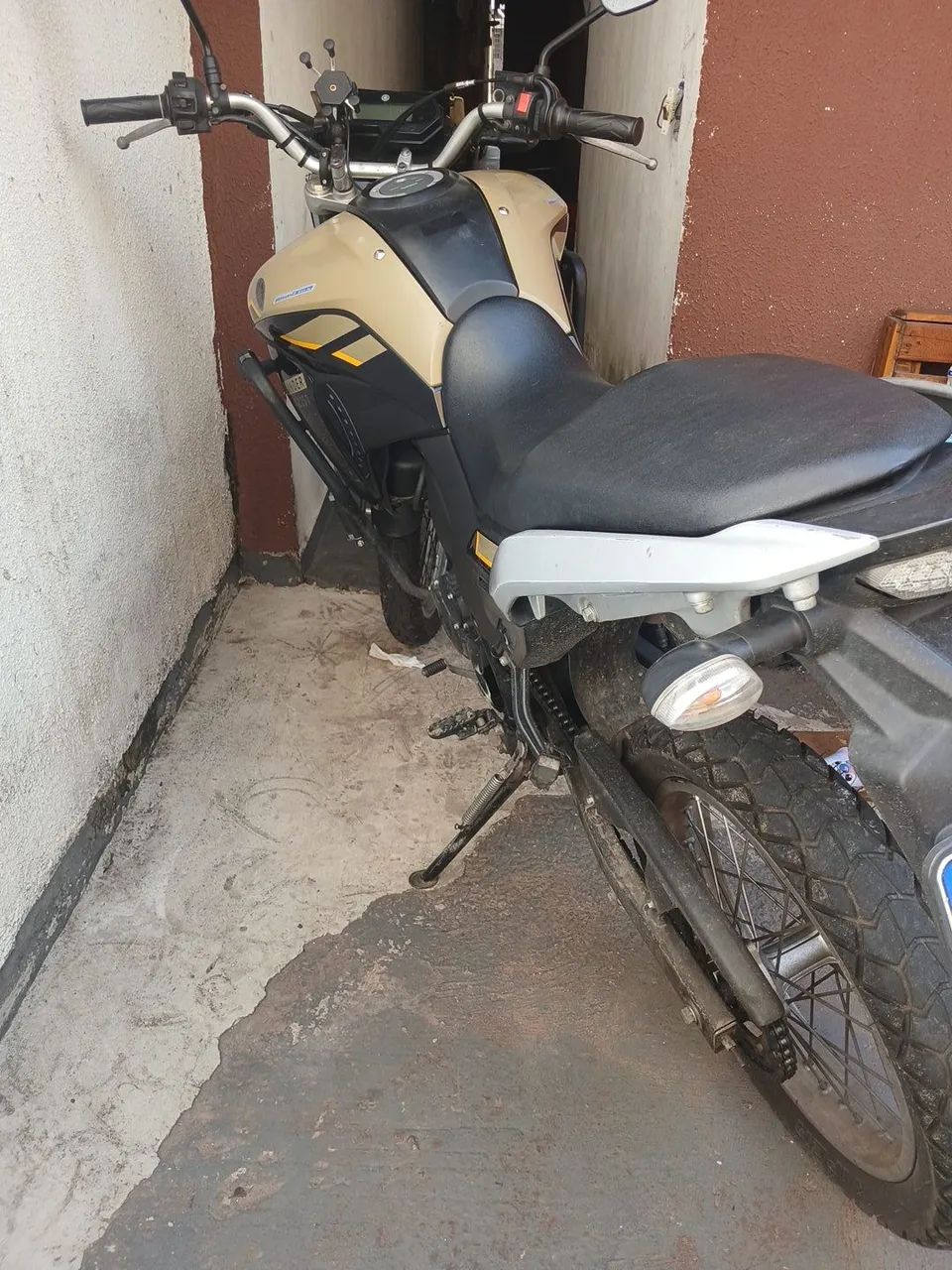 Vendo moto particular  - Foto 2