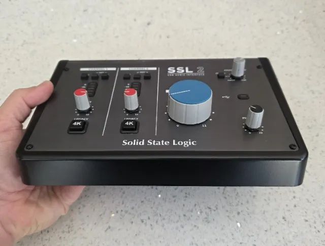 Interface De Áudio Solid State Logic SSL 2 - Ótimo Estado
