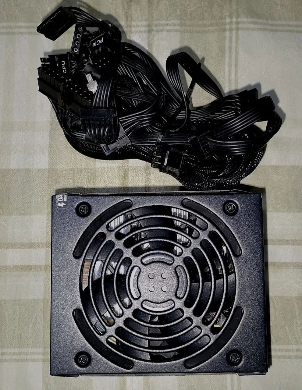 Corsair 650w CV650 - Foto 2