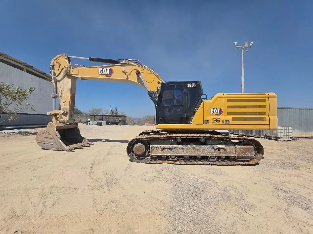 CAT 336 ANO 2023 - Foto 4