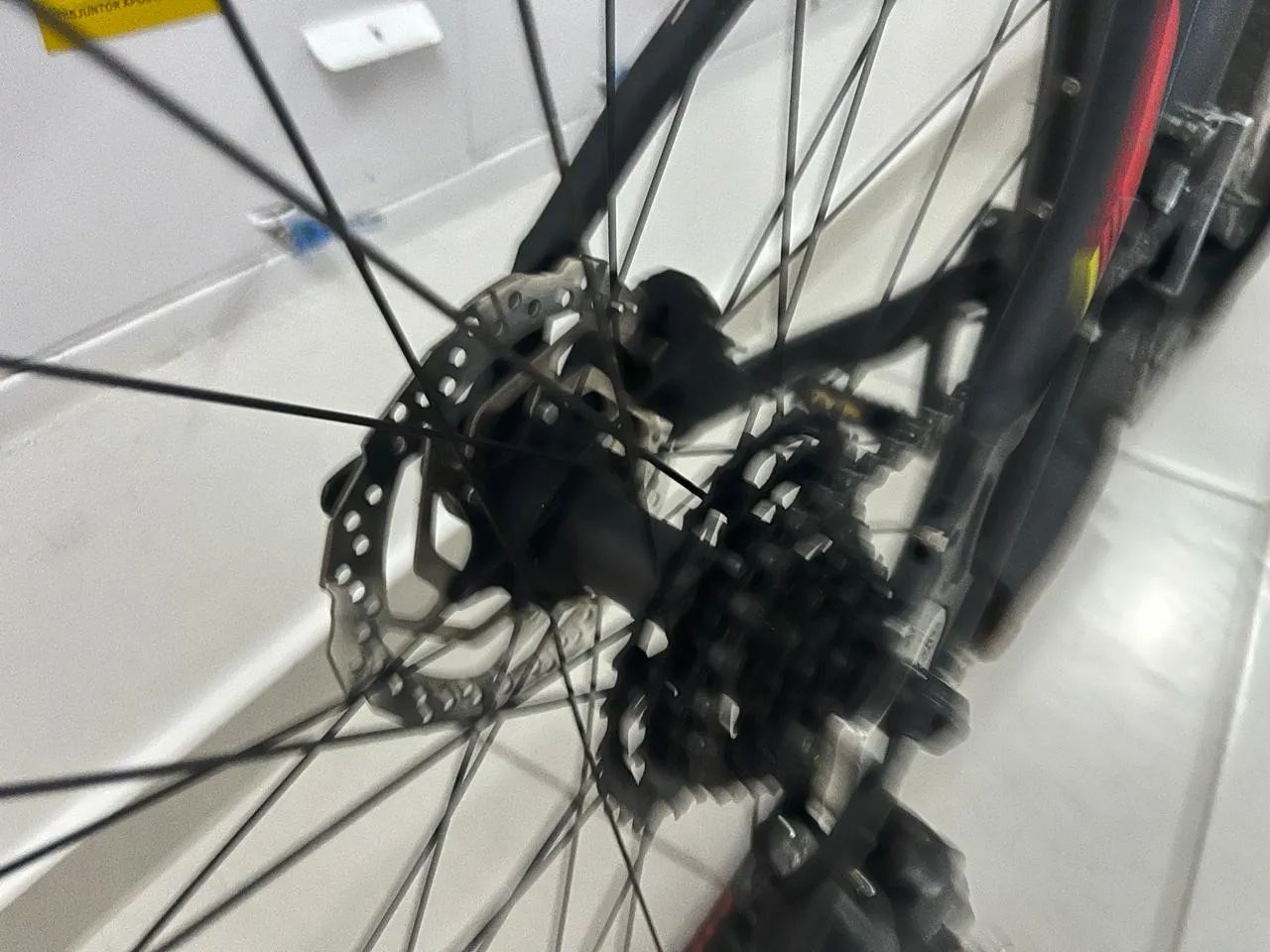 VENDO BICICLETA OGGI HACKER HDS - Foto 4