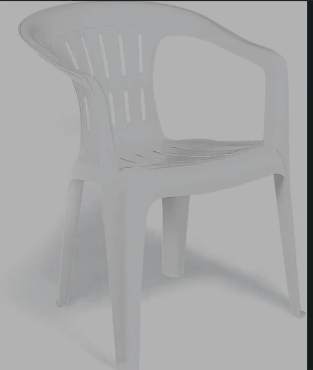 Alugo cadeira branca com braço  - Foto 3