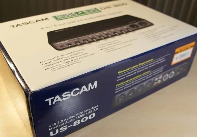 Caixa da placa TASCAM US-800 - Foto 2
