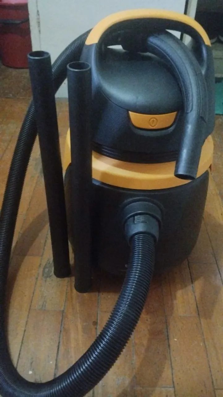 Aspirador de Pó e Água Electrolux (Semi-Novo)