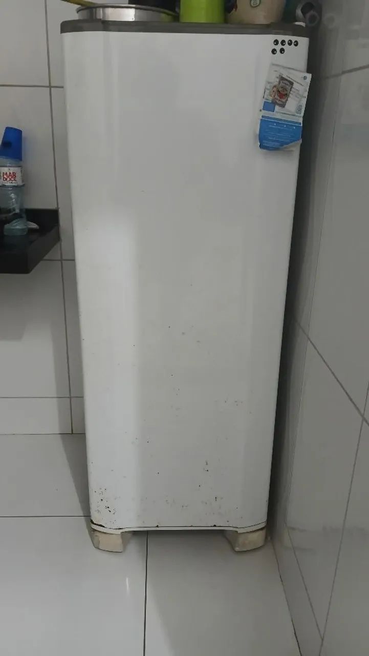 Vendo geladeira Electrolux  - Foto 2