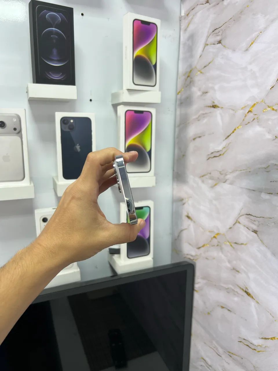 IPhone 14 Pro Max - 128GB ( Branco )  - Foto 4