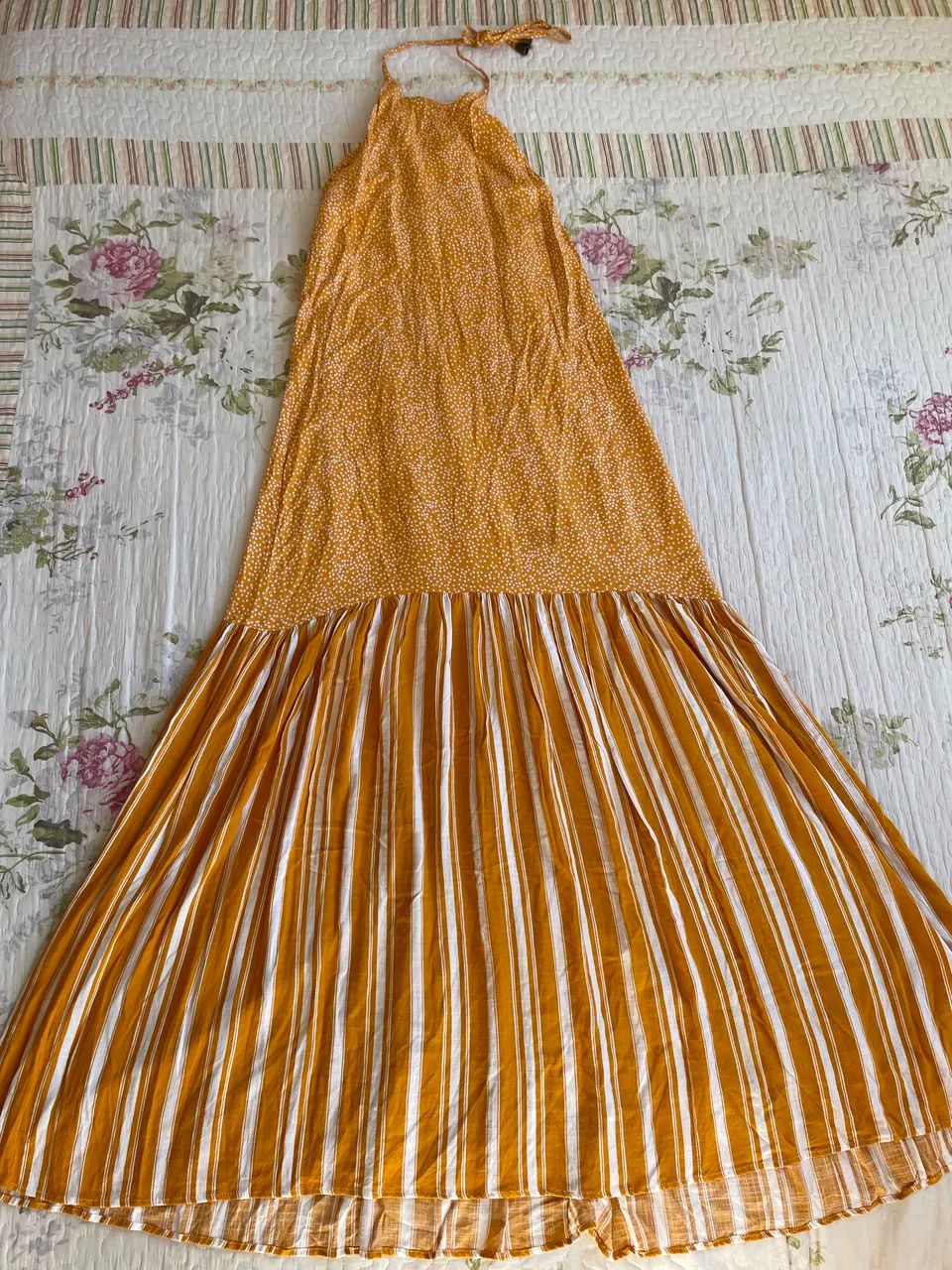 Roupas seminovas