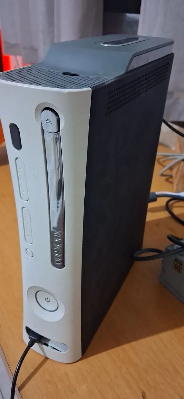 Xbox360 fat personalizado desbloqueado rgh3 30 jogos no hd - 1 controle  - Foto 3